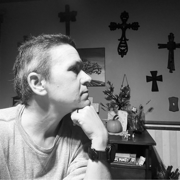 LIVE Closet Sale and Share Show! - Picture 8 of 15